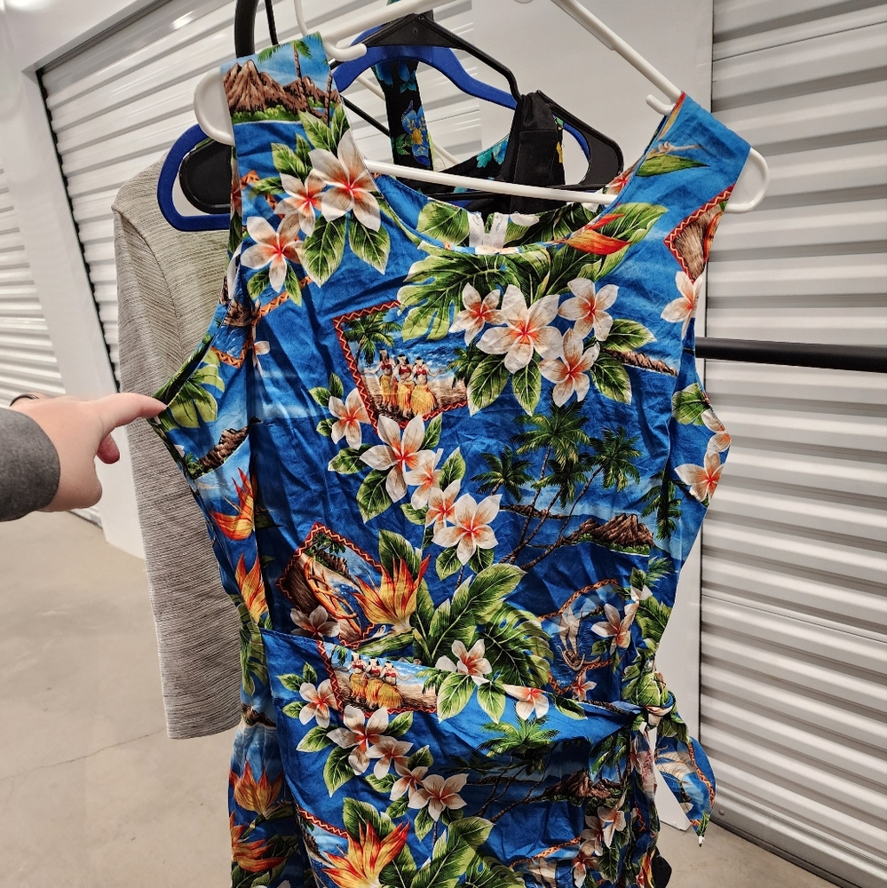 Hawaiian faux wrap dress. Blue floral, made in and purchased in Hawaii. Size XL